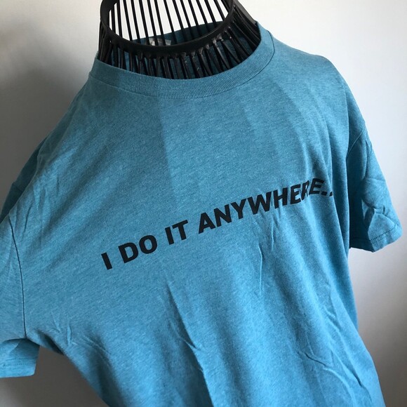 Teal Gray Rogue ”I Do It Anywhere” T-shirt - Picture 2 of 6